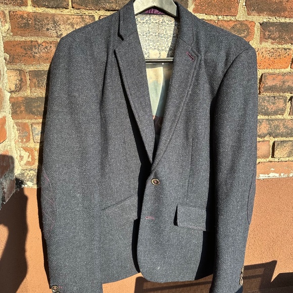 Unique Ted Baker sports jacket with Epsom Derby lining (TB...